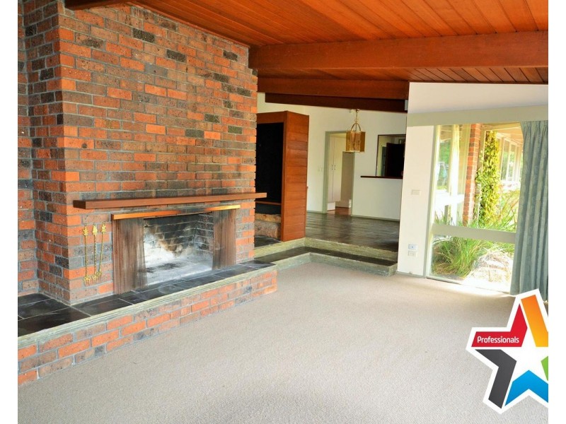 3 Ross Road, Croydon VIC 3136