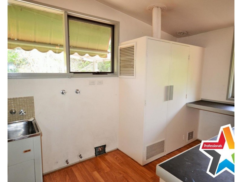 3 Ross Road, Croydon VIC 3136