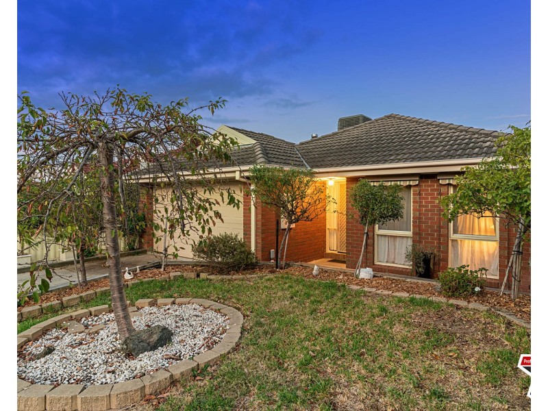 4 Sunnyridge Court, Chirnside Park VIC 3116