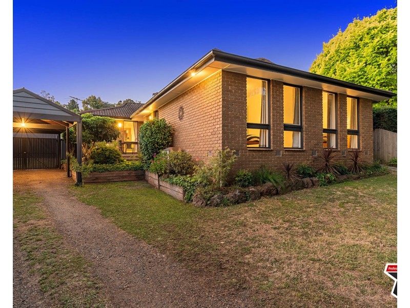 5 Sunburst Court, Mooroolbark VIC 3138