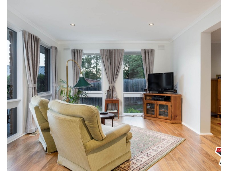 5 Sunburst Court, Mooroolbark VIC 3138