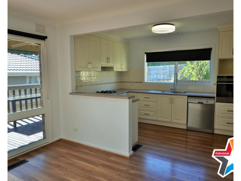 13 Huntingdale Drive, Chirnside Park VIC 3116