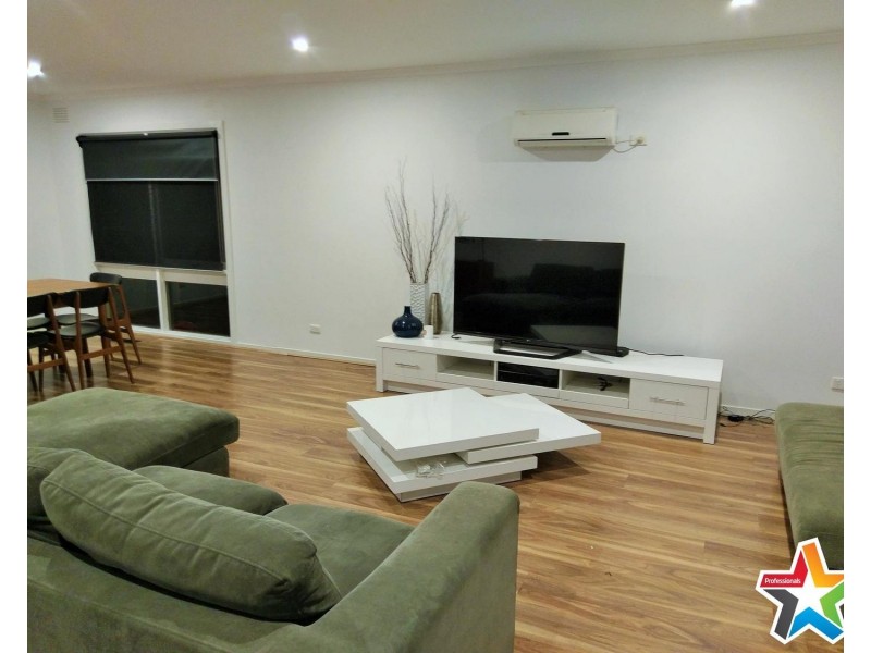 13 Huntingdale Drive, Chirnside Park VIC 3116