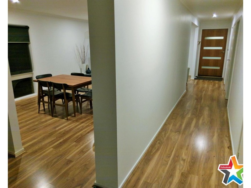 13 Huntingdale Drive, Chirnside Park VIC 3116