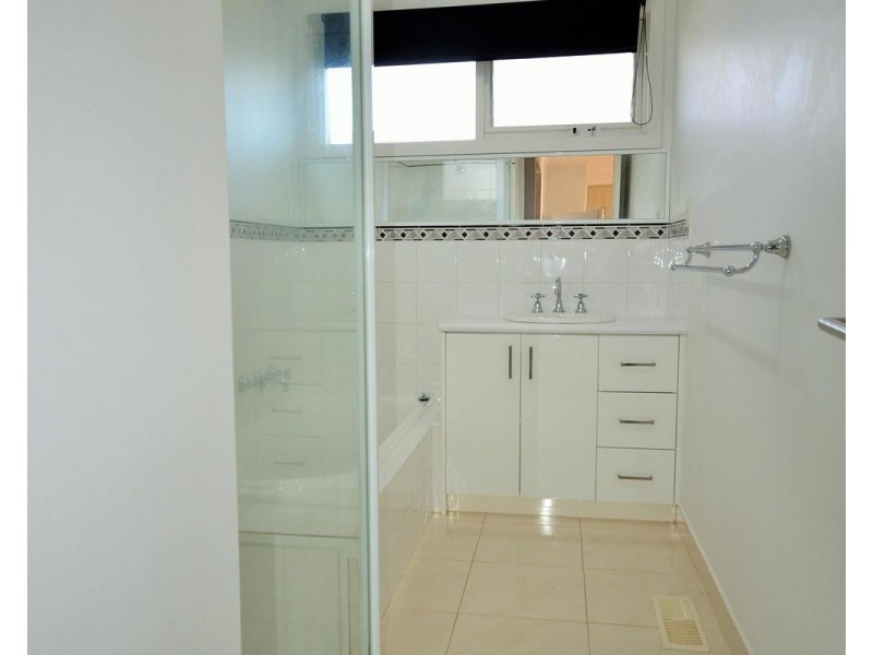 13 Huntingdale Drive, Chirnside Park VIC 3116