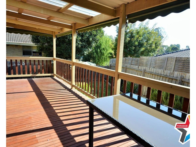 13 Huntingdale Drive, Chirnside Park VIC 3116