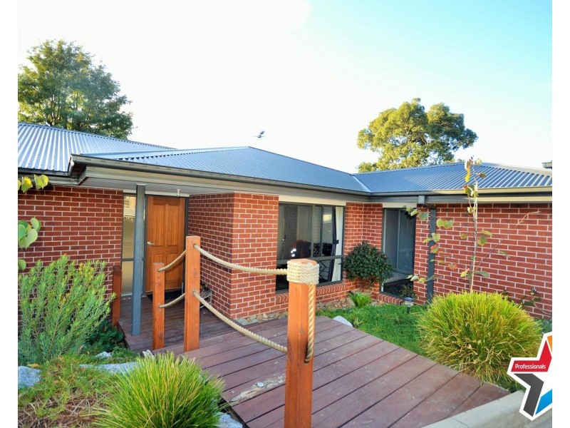 317a Hull Road, Mooroolbark VIC 3138