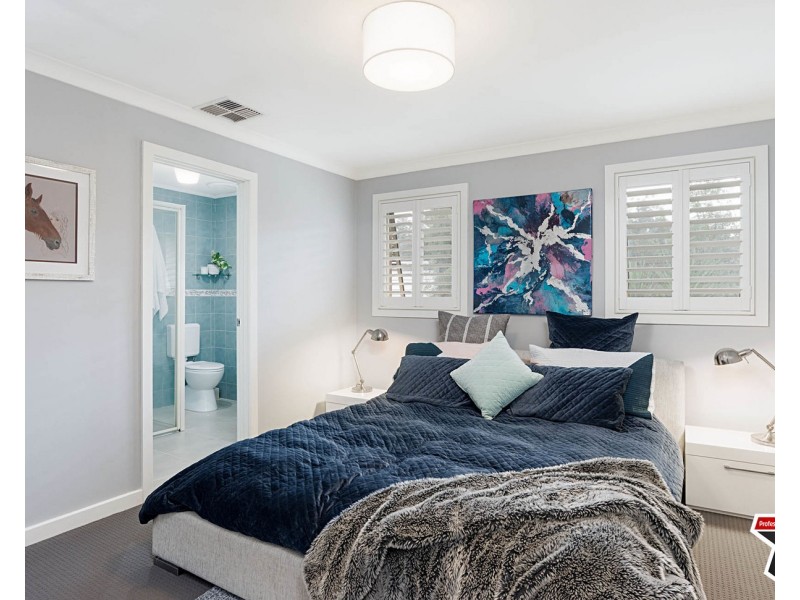 54a Esther Crescent, Mooroolbark VIC 3138