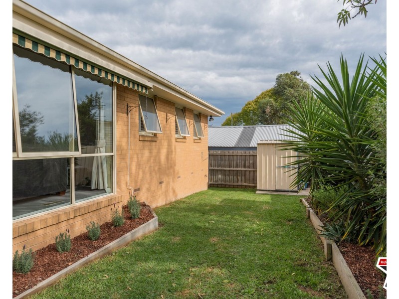 54a Esther Crescent, Mooroolbark VIC 3138