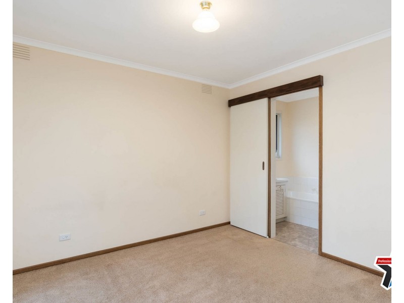 54 Commercial Road, Mount Evelyn VIC 3796