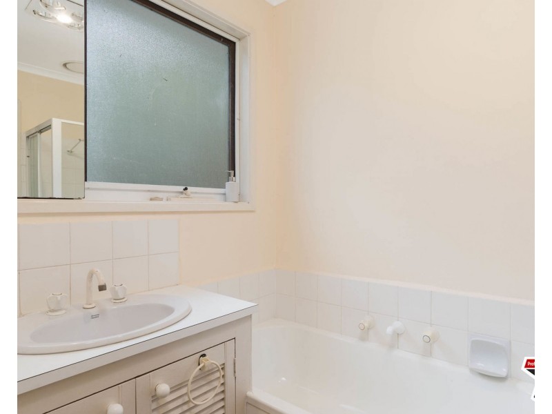 54 Commercial Road, Mount Evelyn VIC 3796