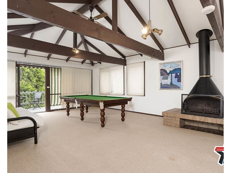 95 Esther Crescent, Mooroolbark VIC 3138