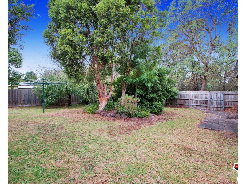 95 Esther Crescent, Mooroolbark VIC 3138