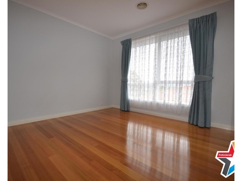 73 Partridge Way, Mooroolbark VIC 3138