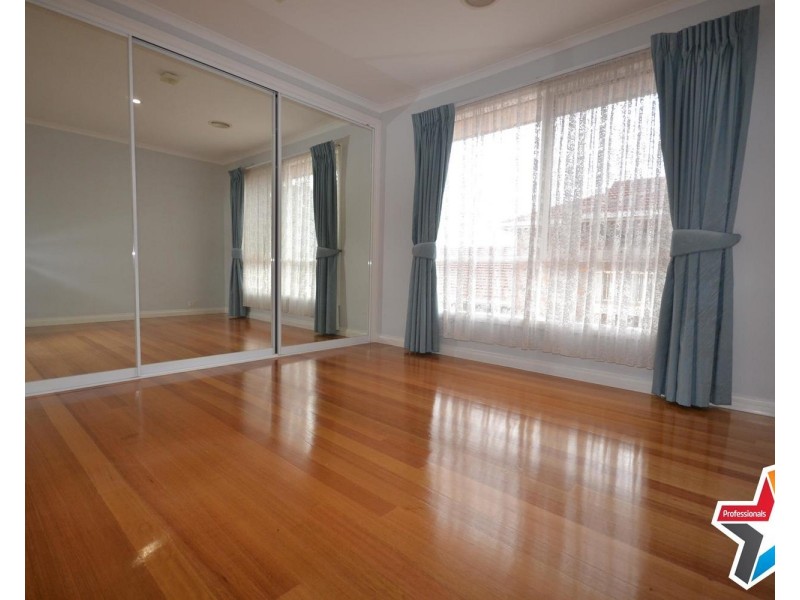 73 Partridge Way, Mooroolbark VIC 3138