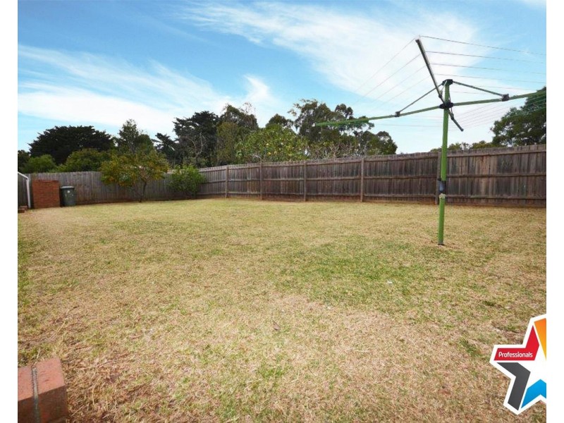 73 Partridge Way, Mooroolbark VIC 3138