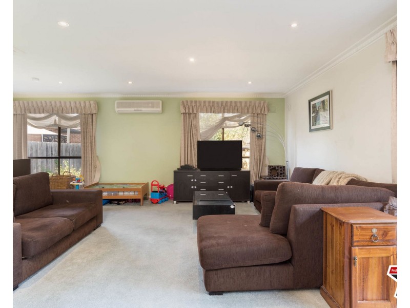 4 Bond Court, Croydon VIC 3136