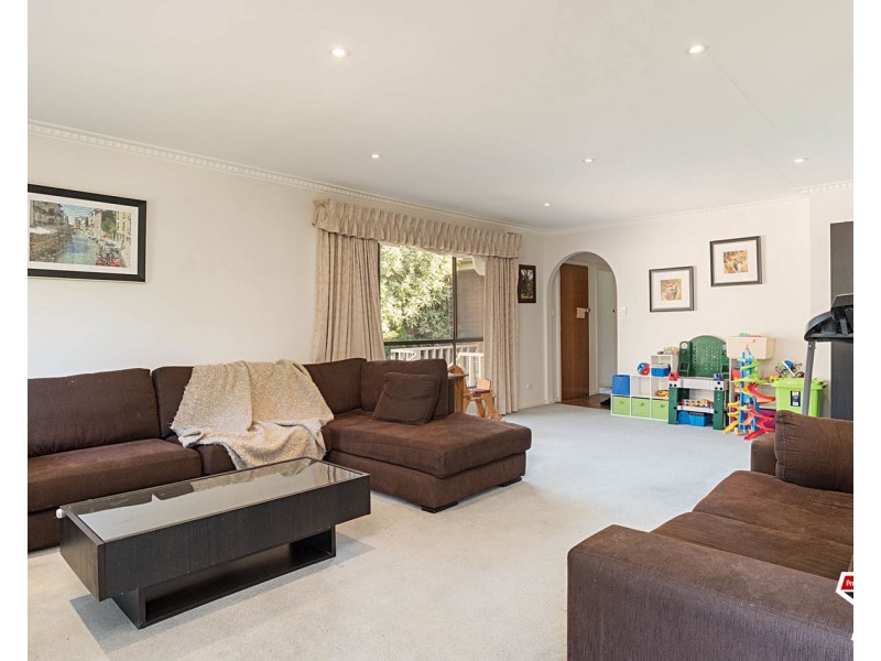 4 Bond Court, Croydon VIC 3136