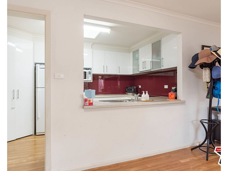 4 Bond Court, Croydon VIC 3136