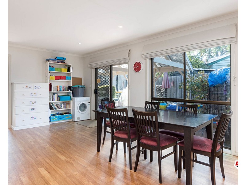 4 Bond Court, Croydon VIC 3136