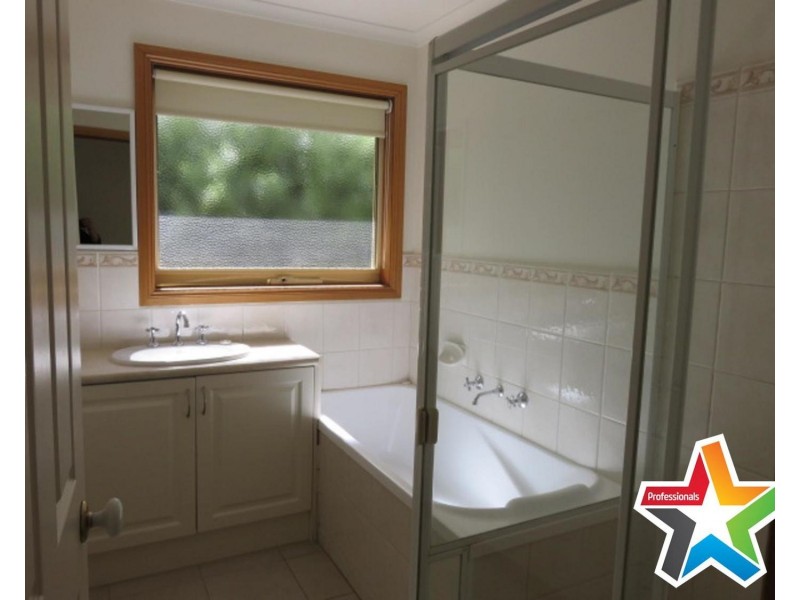 5/6 Devenish Avenue, Montrose VIC 3765