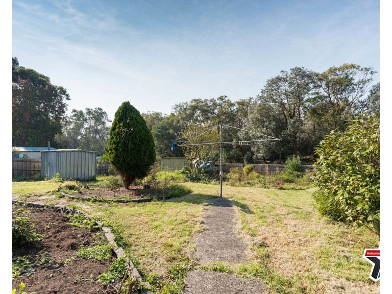 8 Lee Ann Crescent, Croydon VIC 3136