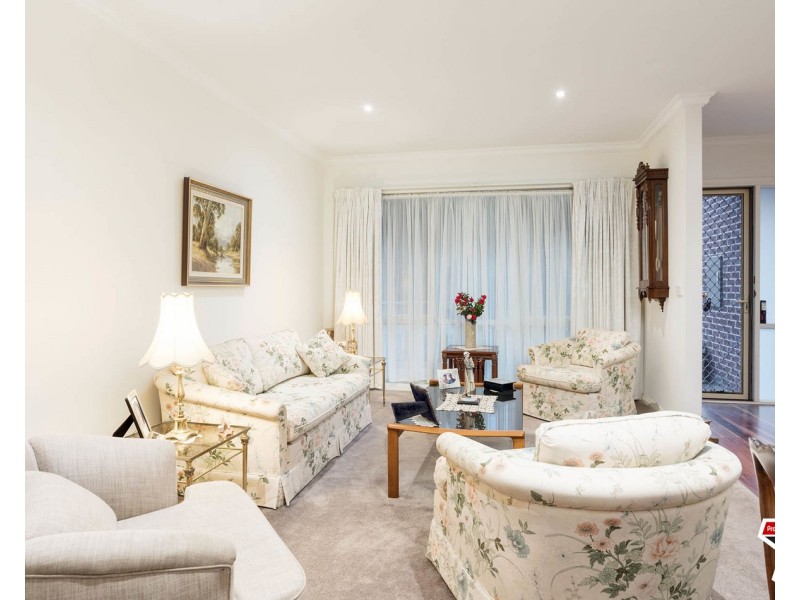 2b Lansell Road, Mooroolbark VIC 3138