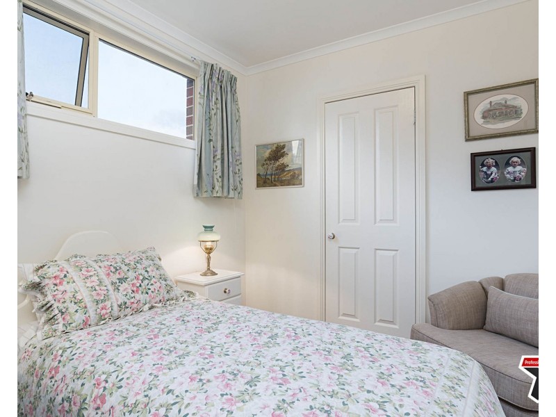 2b Lansell Road, Mooroolbark VIC 3138