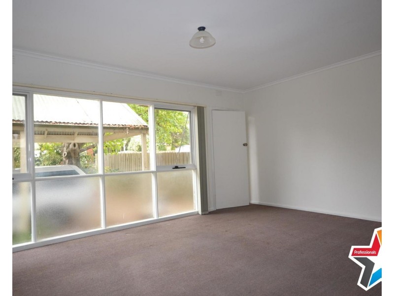 8 Shield Court, Kilsyth VIC 3137