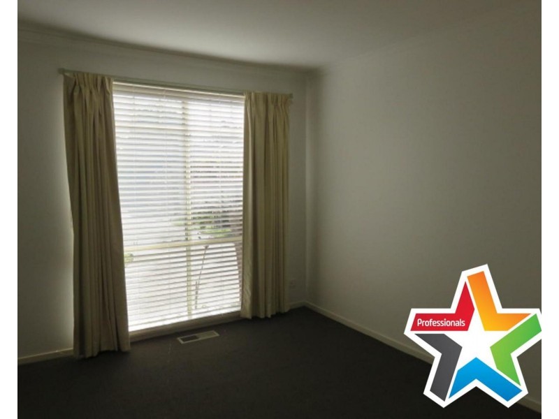4/19 Luscombe Court, Kilsyth VIC 3137