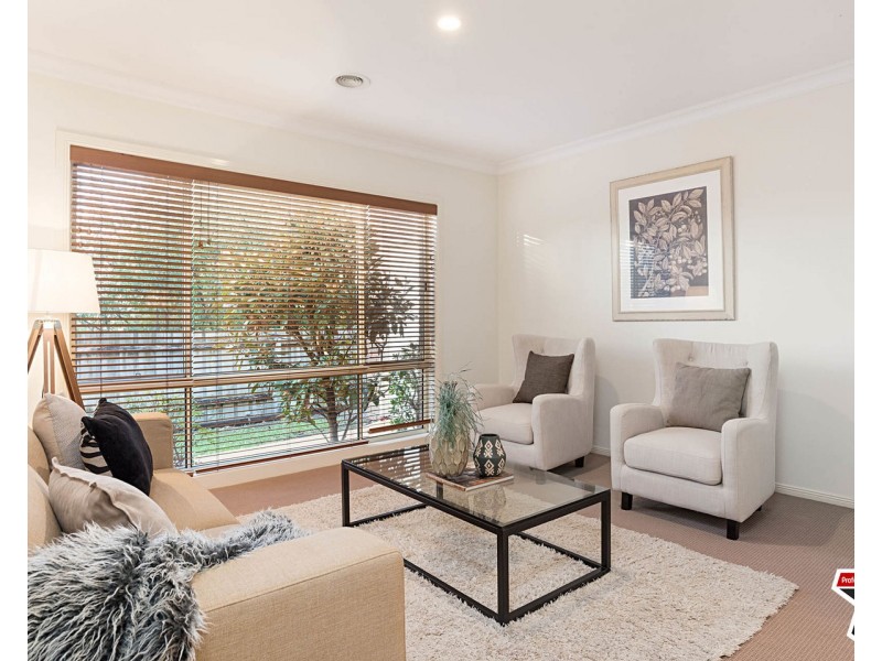10 Carmella Close, Chirnside Park VIC 3116