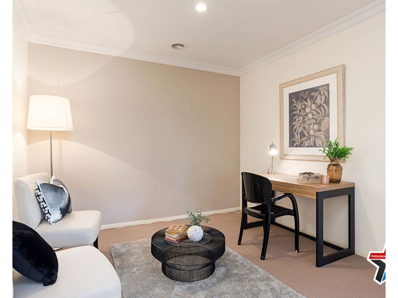 10 Carmella Close, Chirnside Park VIC 3116