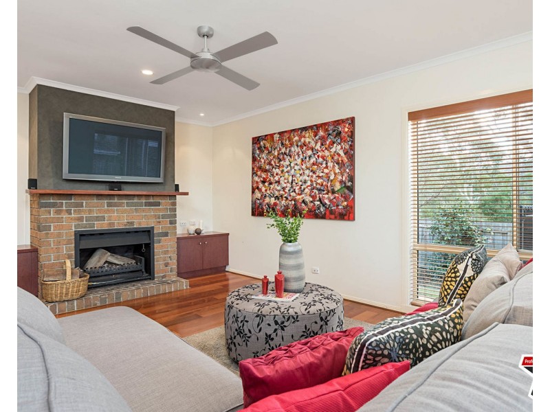 10 Carmella Close, Chirnside Park VIC 3116