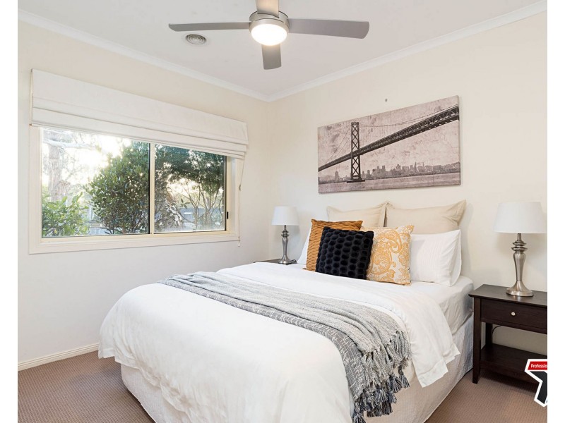 10 Carmella Close, Chirnside Park VIC 3116