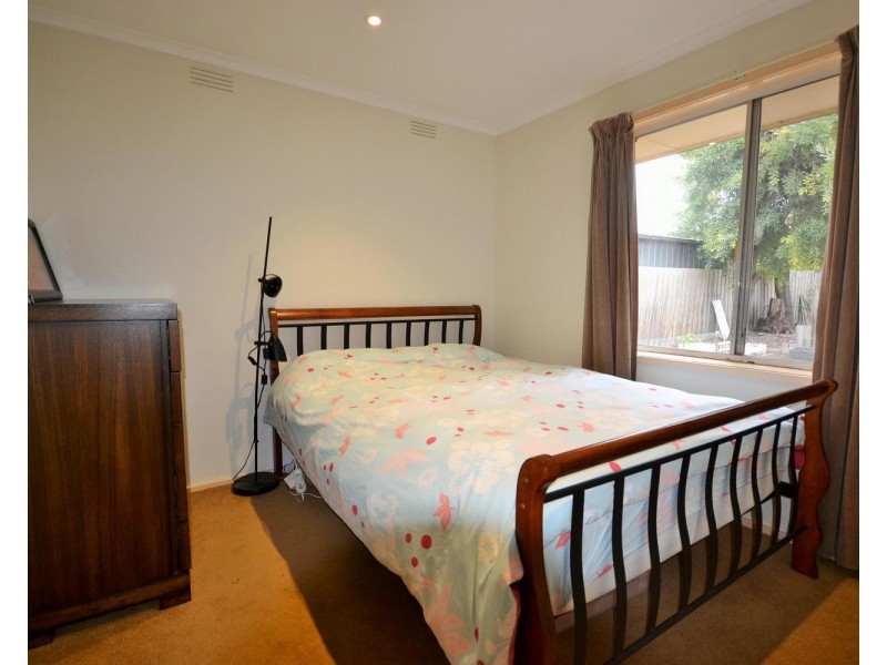 12 Larbert Road, Mooroolbark VIC 3138