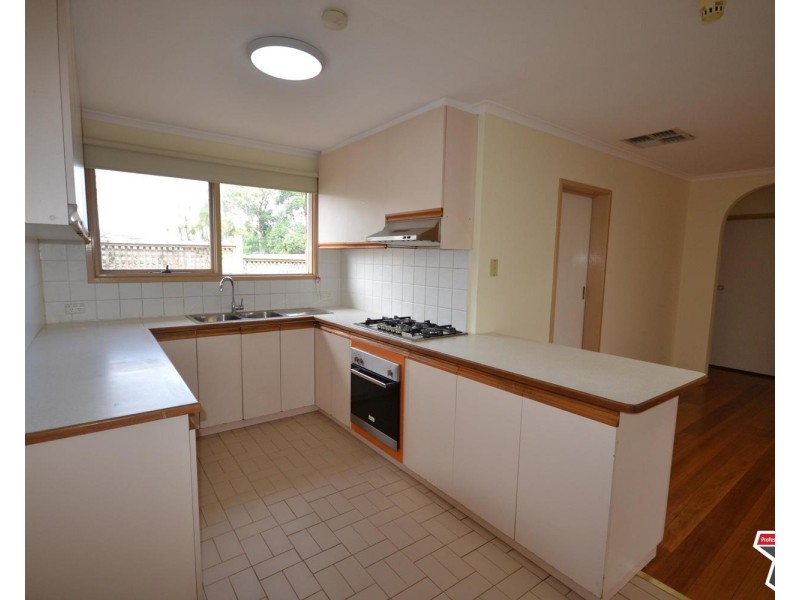 29 Hedwig Drive, Mooroolbark VIC 3138