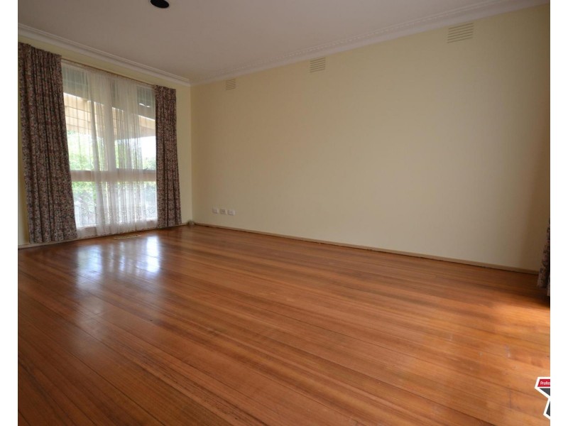 29 Hedwig Drive, Mooroolbark VIC 3138