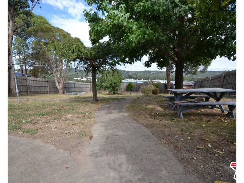29 Hedwig Drive, Mooroolbark VIC 3138