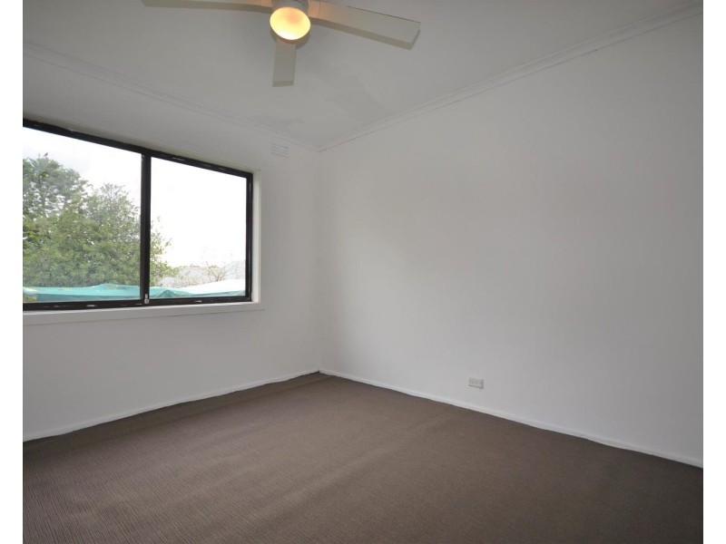 25 Dunoon Street, Mooroolbark VIC 3138