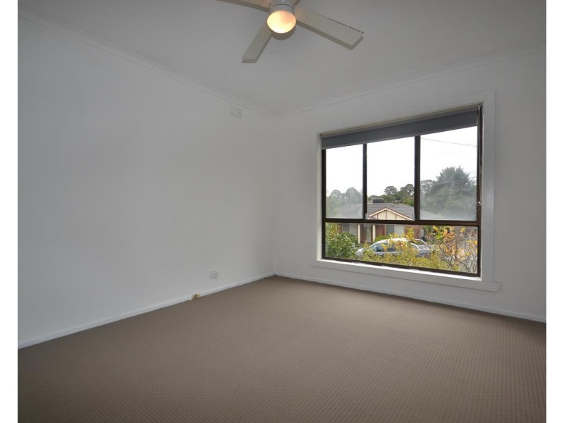 25 Dunoon Street, Mooroolbark VIC 3138