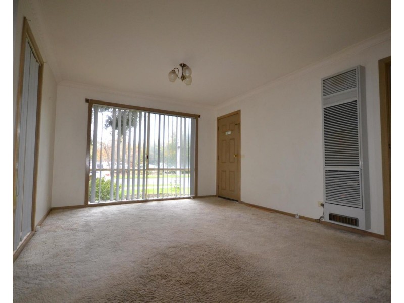 1/6 Mount View Parade, Mooroolbark VIC 3138