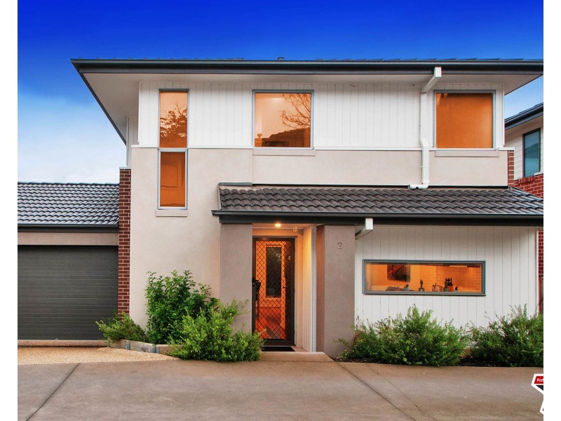 2 Prestige Close, Mooroolbark VIC 3138