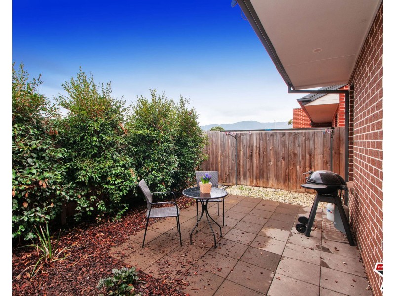 2 Prestige Close, Mooroolbark VIC 3138