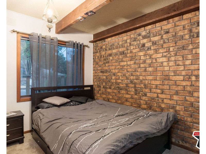 18 The Parkway, Chirnside Park VIC 3116