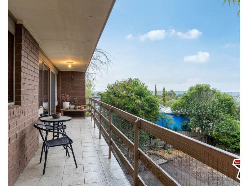 18 The Parkway, Chirnside Park VIC 3116