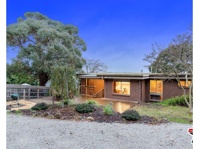 18 The Parkway, Chirnside Park VIC 3116