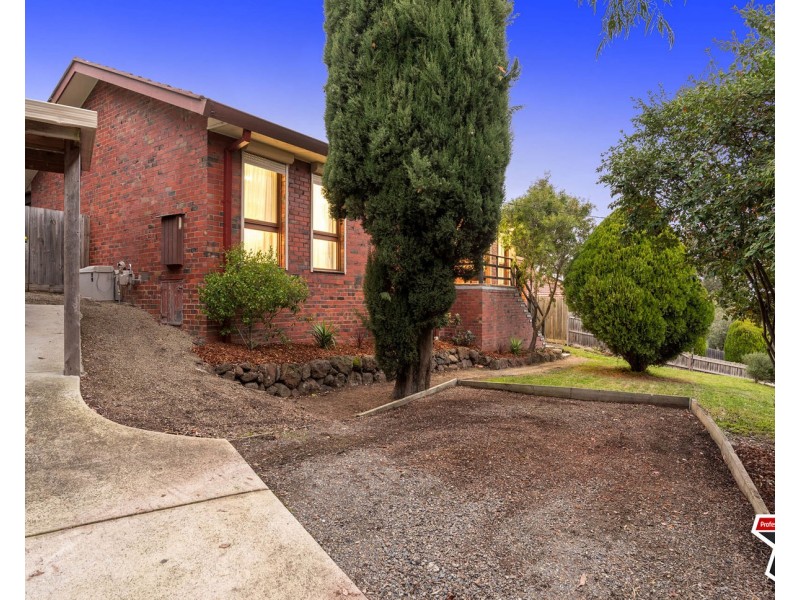 220 Manchester Road, Mooroolbark VIC 3138