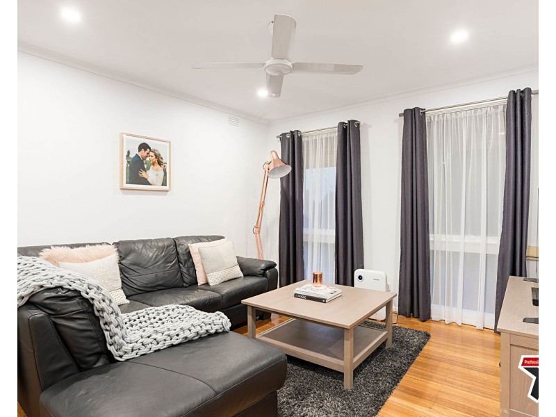 220 Manchester Road, Mooroolbark VIC 3138