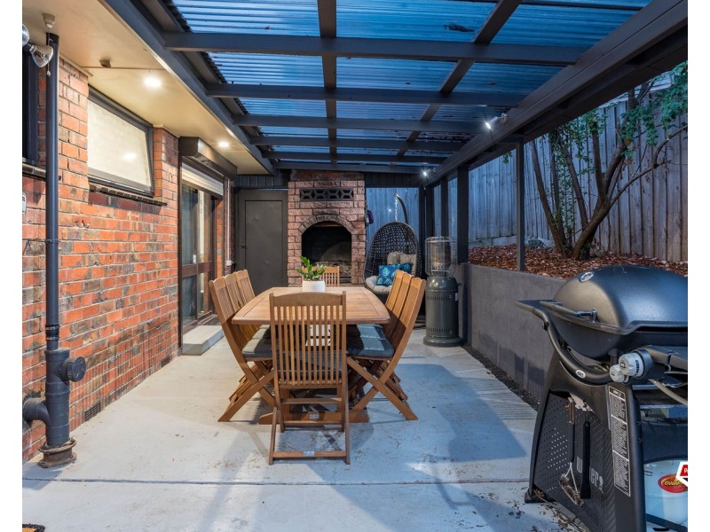 220 Manchester Road, Mooroolbark VIC 3138