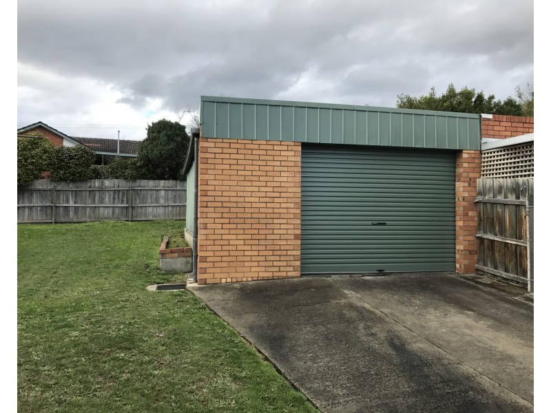 2 McInnes Crescent, Churchill VIC 3842